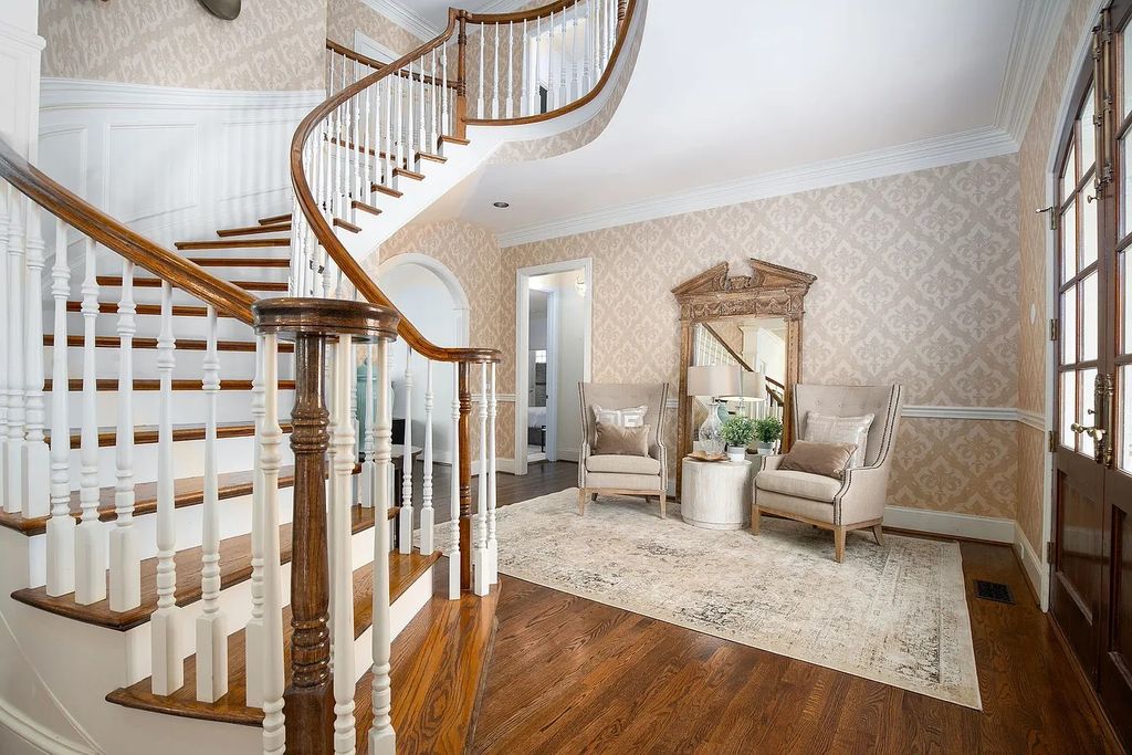 The Estate in Nashville is a luxurious home providing plenty of room for storage or expansion now available for sale. This home located at 1108 Overton Lea Rd, Nashville, TN 37220, Tennessee; offering 04 bedrooms and 08 bathrooms with 7,209 square feet of living spaces. 