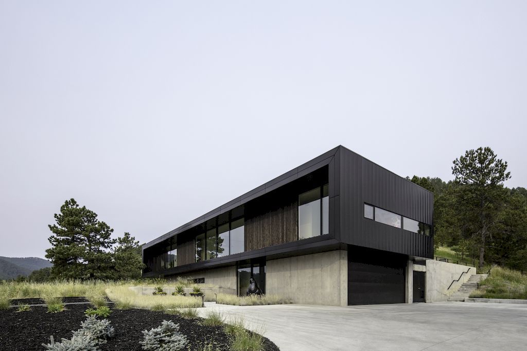 Blur House a Monochromatic Home by Studio B Architecture Interiors 22
