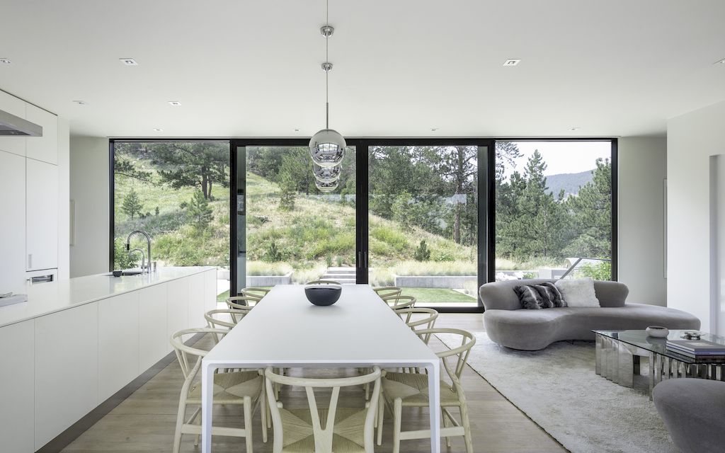 Blur House a Monochromatic Home by Studio B Architecture Interiors 3