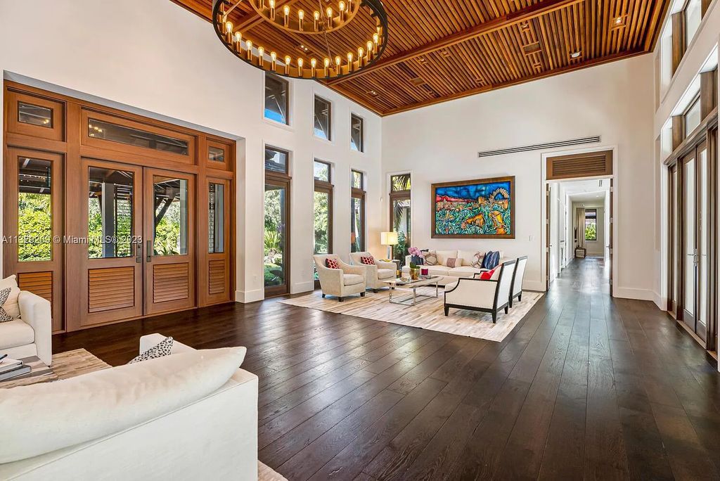 8601 Ponce De Leon Road, Miami, Florida, is ideal for family gatherings while providing ample indoor/outdoor spaces for a recreational and relaxing living experience.