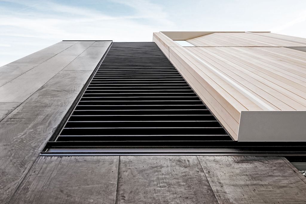 Flex House, prominent home in California by Johnsen Schmaling Architects