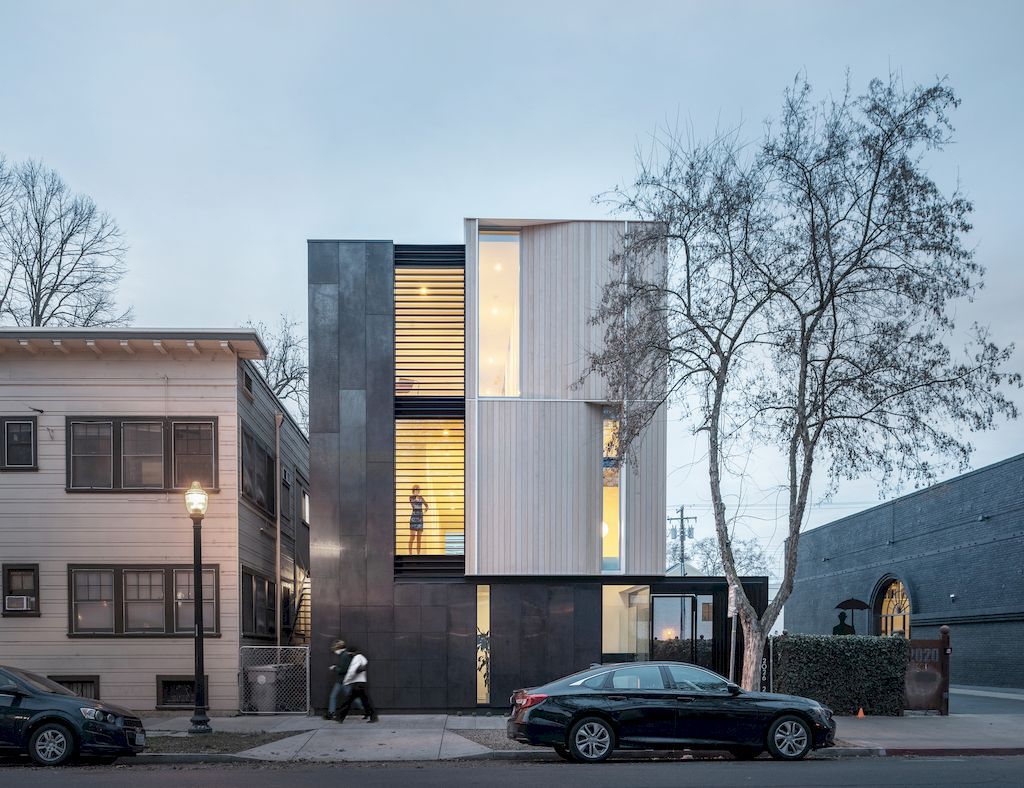 Flex House, prominent home in California by Johnsen Schmaling Architects