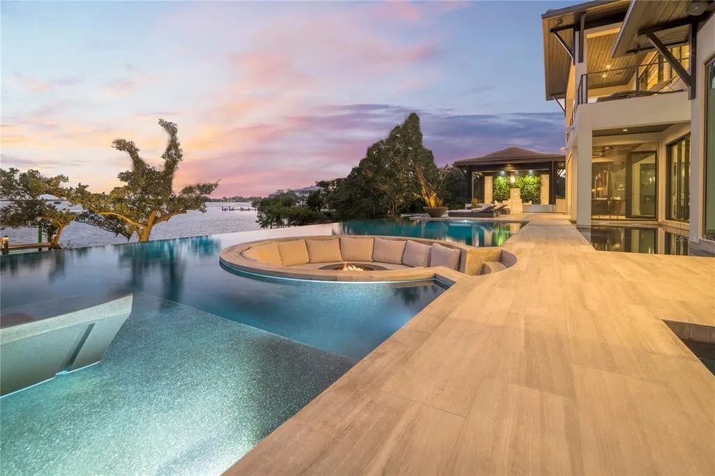 3799 Flamingo Avenue, Sarasota, Florida is an island paradise and strategically located to provide quick access to Sarasota’s shopping, dining, and world-renowned attractions, designed for entertaining and a relaxed island lifestyle. 