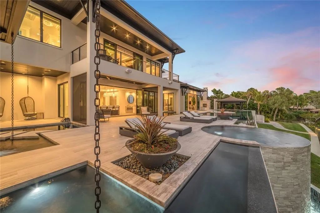 3799 Flamingo Avenue, Sarasota, Florida is an island paradise and strategically located to provide quick access to Sarasota’s shopping, dining, and world-renowned attractions, designed for entertaining and a relaxed island lifestyle. 