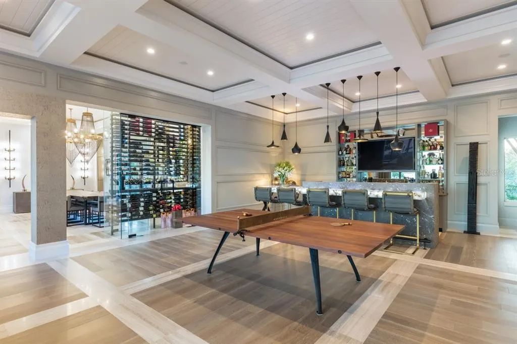 3799 Flamingo Avenue, Sarasota, Florida is an island paradise and strategically located to provide quick access to Sarasota’s shopping, dining, and world-renowned attractions, designed for entertaining and a relaxed island lifestyle. 