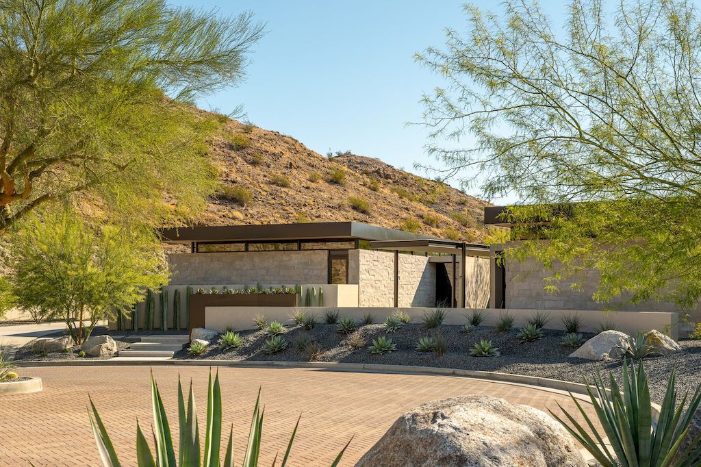 Kawish Court House in California with nature connection by o2 Architecture