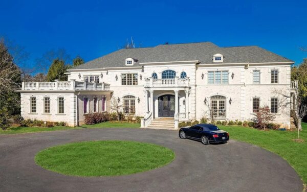 Curated visual reference: Gallery Detail: Listing For 4 98M This Grand Luxury Home Is Filled