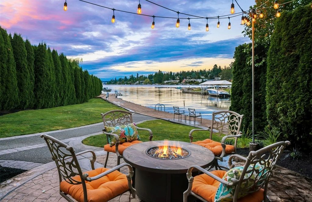 The Estate in Hunts Point was designed with rooms to be enjoyed by incorporating classic finishes and custom detailing throughout, now available for sale. This home located at 3210 Hunts Point Road, Hunts Point, Washington