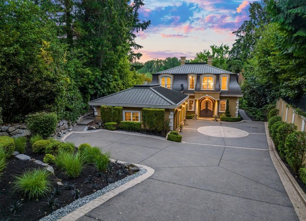 The Estate in Hunts Point was designed with rooms to be enjoyed by incorporating classic finishes and custom detailing throughout, now available for sale. This home located at 3210 Hunts Point Road, Hunts Point, Washington