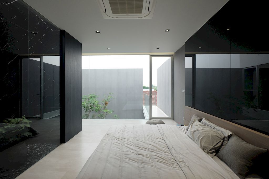 Mit Chit House with Pleasing Modern Exterior by Looklen Architects 21