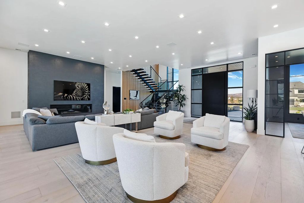2594 East 1170 South, Saint George, Utah is an entertainers dream in Reserve at River Hollow with various amenities without the work including salt-water pool, 10x10 spa, built in BBQ, sports court and shuffleboard.