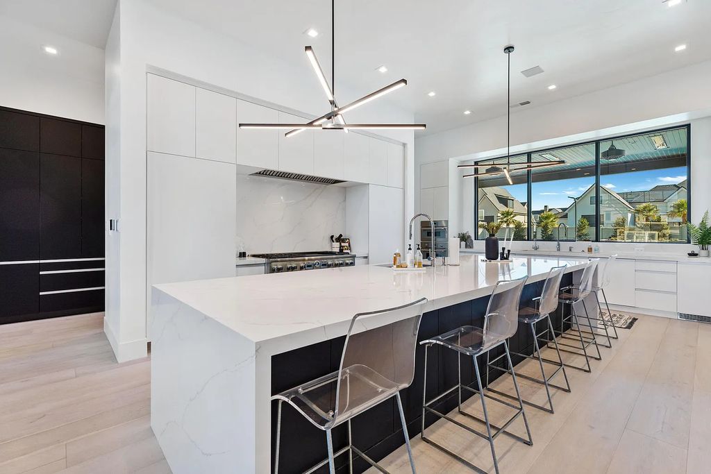 2594 East 1170 South, Saint George, Utah is an entertainers dream in Reserve at River Hollow with various amenities without the work including salt-water pool, 10x10 spa, built in BBQ, sports court and shuffleboard.