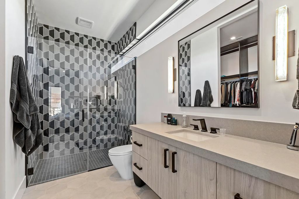 2594 East 1170 South, Saint George, Utah is an entertainers dream in Reserve at River Hollow with various amenities without the work including salt-water pool, 10x10 spa, built in BBQ, sports court and shuffleboard.