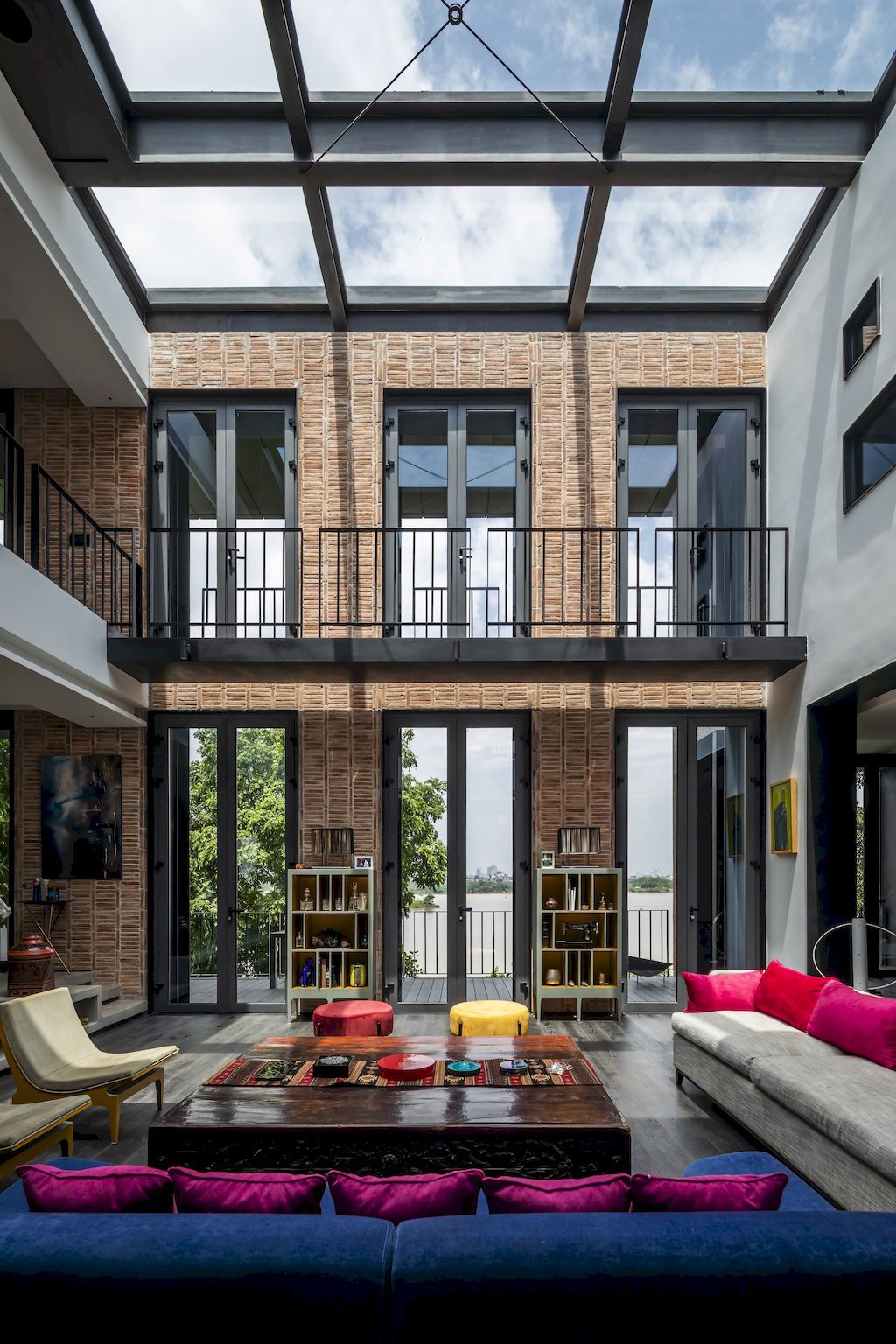 Pi House Combine Western design & Vietnam tradition by D&P Associates