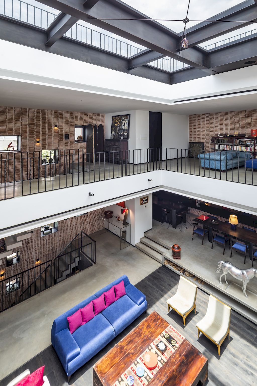 Pi House Combine Western design & Vietnam tradition by D&P Associates