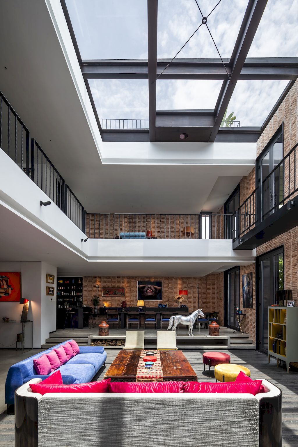 Pi House Combine Western design & Vietnam tradition by D&P Associates