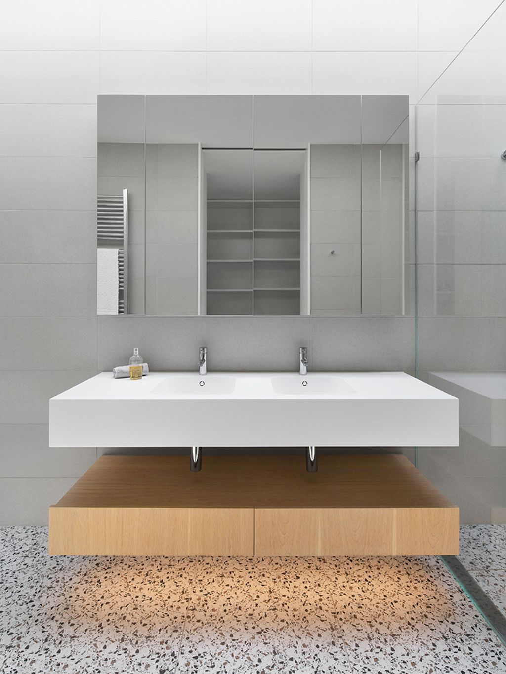 Somers Modular Home, a Beach House in Luxury and Light by Modscape