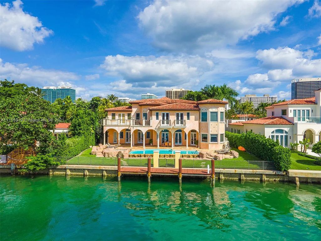 116 Bal Bay Drive, Bal Harbour, Florida is a spectacular waterfront home in the exclusive guard gated Bal Harbour Village, one of the most private and secure communities in Miami, enjoy the world-class shopping and dining, and five-star hotels of Bal Harbour.