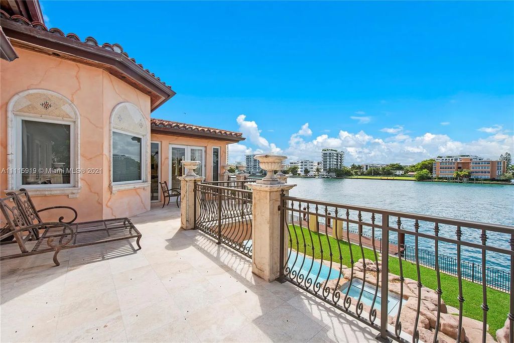 116 Bal Bay Drive, Bal Harbour, Florida is a spectacular waterfront home in the exclusive guard gated Bal Harbour Village, one of the most private and secure communities in Miami, enjoy the world-class shopping and dining, and five-star hotels of Bal Harbour.