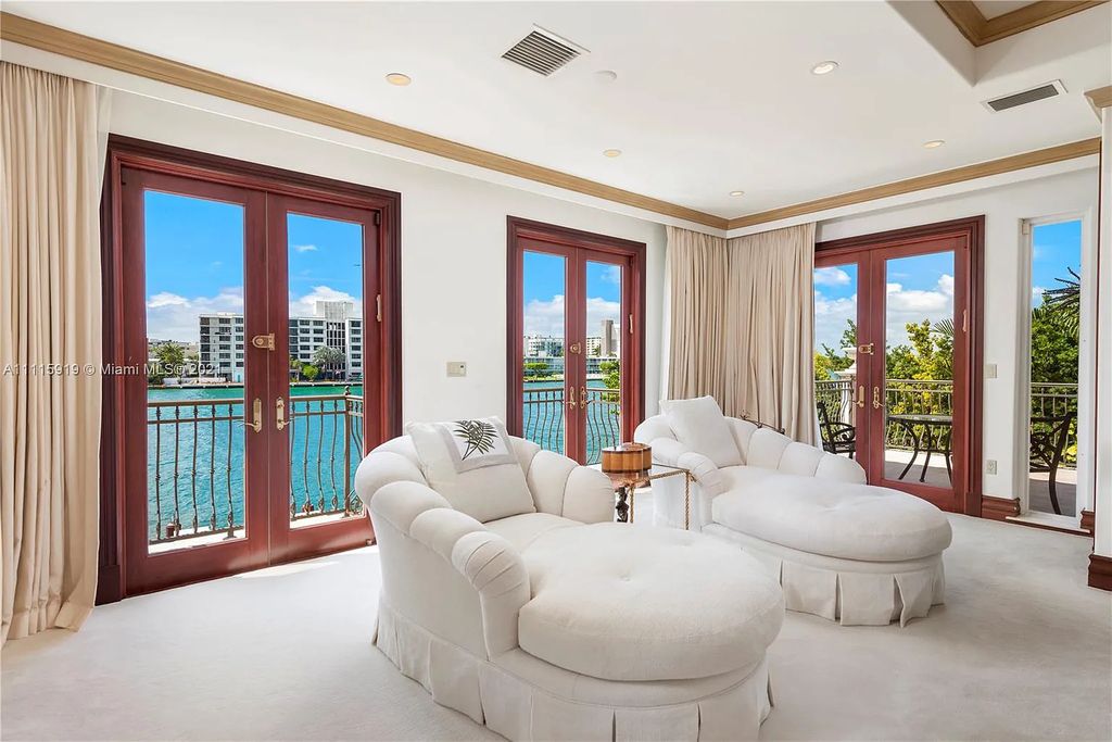116 Bal Bay Drive, Bal Harbour, Florida is a spectacular waterfront home in the exclusive guard gated Bal Harbour Village, one of the most private and secure communities in Miami, enjoy the world-class shopping and dining, and five-star hotels of Bal Harbour.