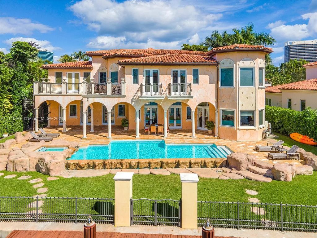 116 Bal Bay Drive, Bal Harbour, Florida is a spectacular waterfront home in the exclusive guard gated Bal Harbour Village, one of the most private and secure communities in Miami, enjoy the world-class shopping and dining, and five-star hotels of Bal Harbour.