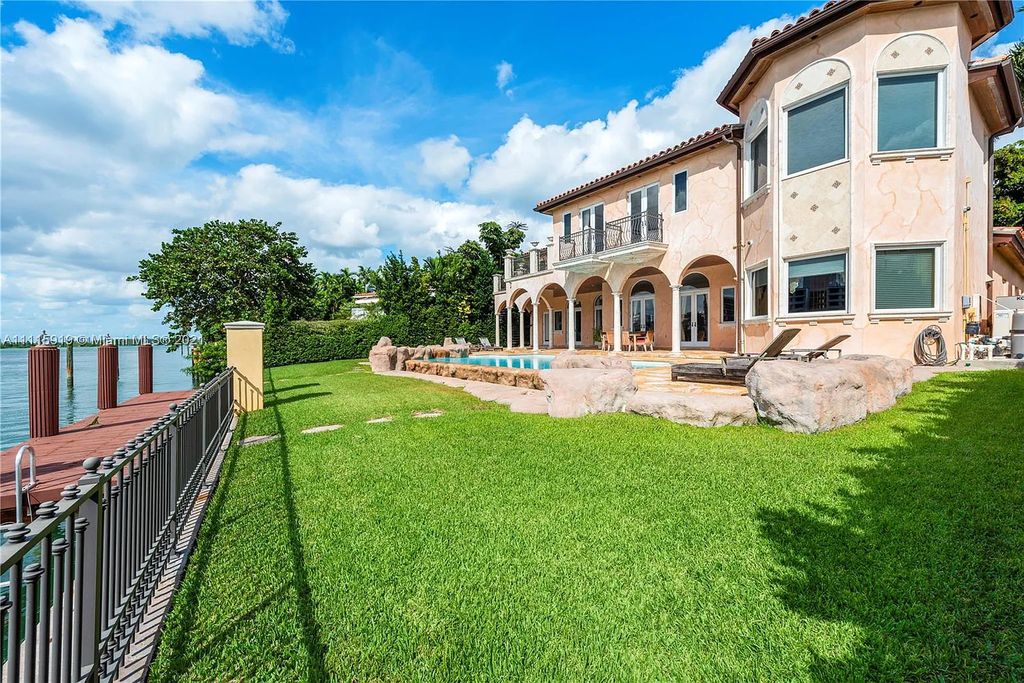 116 Bal Bay Drive, Bal Harbour, Florida is a spectacular waterfront home in the exclusive guard gated Bal Harbour Village, one of the most private and secure communities in Miami, enjoy the world-class shopping and dining, and five-star hotels of Bal Harbour.