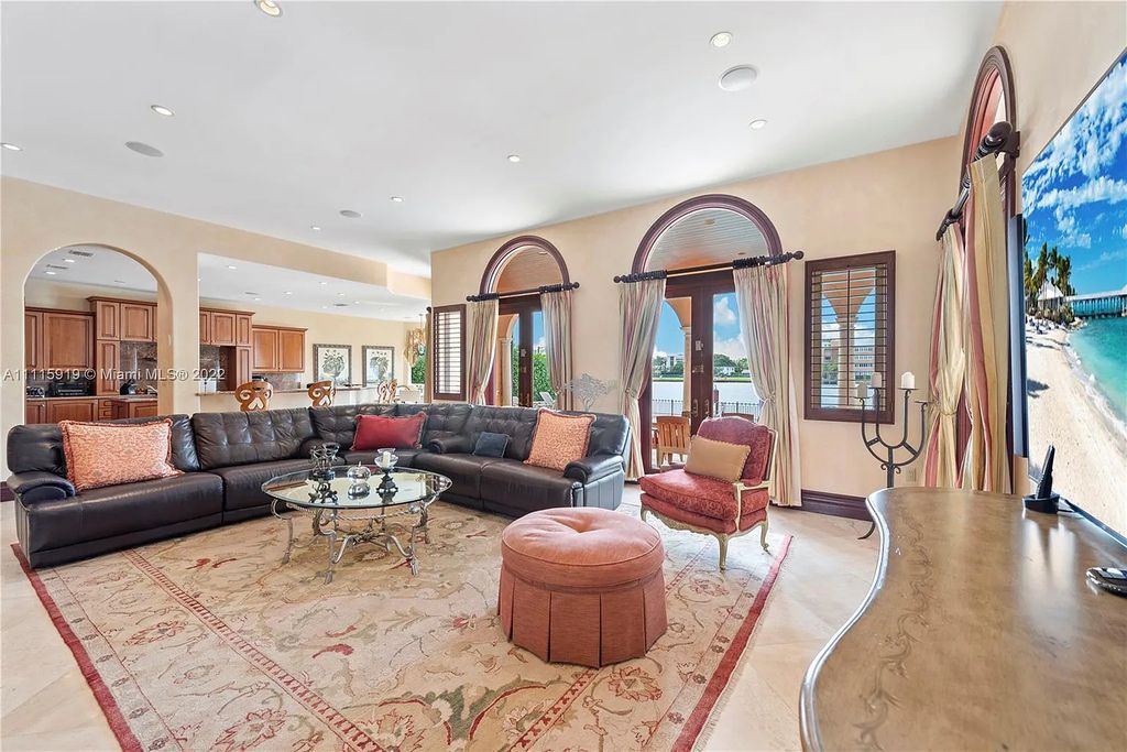 116 Bal Bay Drive, Bal Harbour, Florida is a spectacular waterfront home in the exclusive guard gated Bal Harbour Village, one of the most private and secure communities in Miami, enjoy the world-class shopping and dining, and five-star hotels of Bal Harbour.