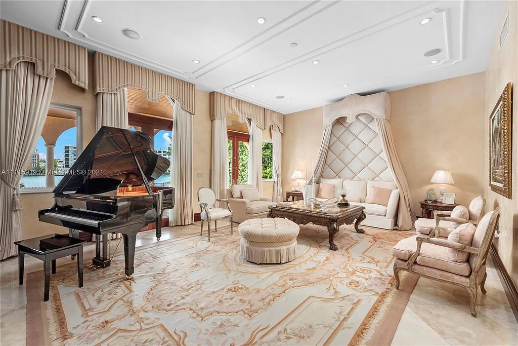 116 Bal Bay Drive, Bal Harbour, Florida is a spectacular waterfront home in the exclusive guard gated Bal Harbour Village, one of the most private and secure communities in Miami, enjoy the world-class shopping and dining, and five-star hotels of Bal Harbour.
