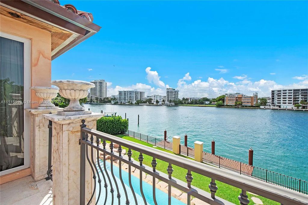 116 Bal Bay Drive, Bal Harbour, Florida is a spectacular waterfront home in the exclusive guard gated Bal Harbour Village, one of the most private and secure communities in Miami, enjoy the world-class shopping and dining, and five-star hotels of Bal Harbour.