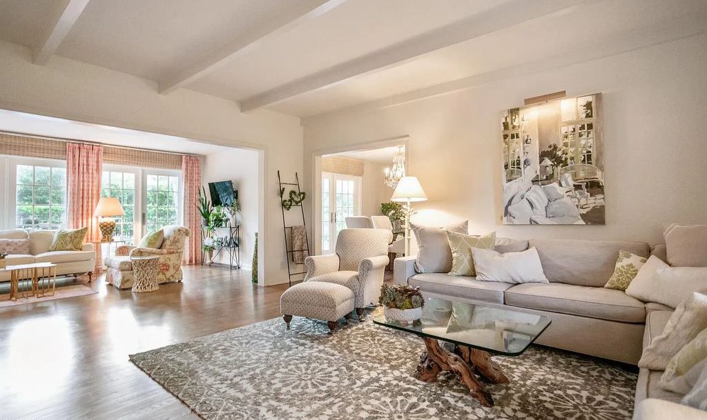 6222&6232 San Jose Boulevard W, Jacksonville, Florida, is the most gorgeous 3 story all brick riverfront estate home. It is rare to find a home on market with more than 3 acres situated on a high bluff lot spanning 190' of St Johns River frontage.