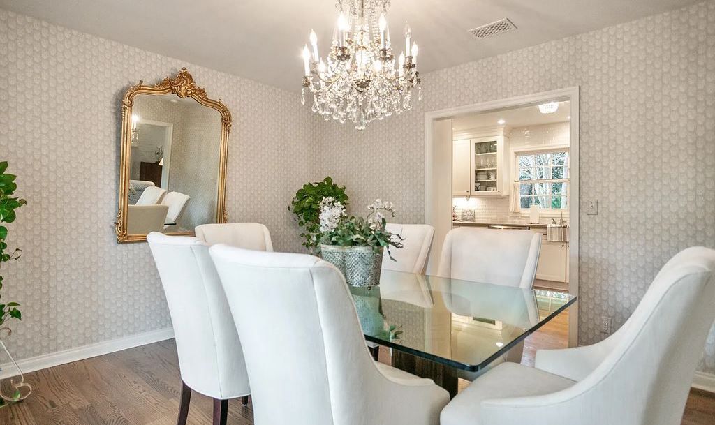 6222&6232 San Jose Boulevard W, Jacksonville, Florida, is the most gorgeous 3 story all brick riverfront estate home. It is rare to find a home on market with more than 3 acres situated on a high bluff lot spanning 190' of St Johns River frontage.