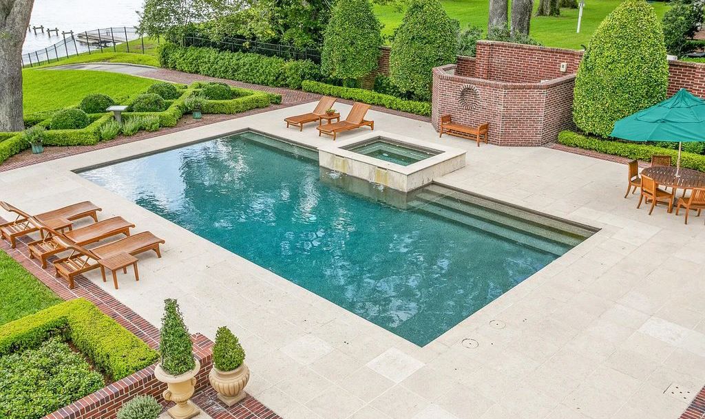 6222&6232 San Jose Boulevard W, Jacksonville, Florida, is the most gorgeous 3 story all brick riverfront estate home. It is rare to find a home on market with more than 3 acres situated on a high bluff lot spanning 190' of St Johns River frontage.