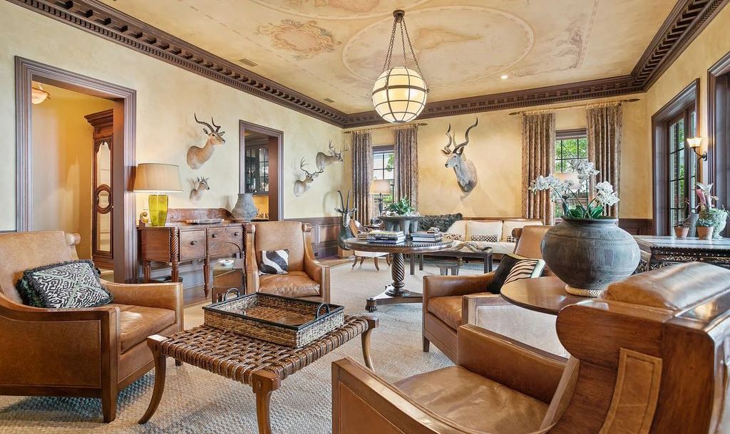 6222&6232 San Jose Boulevard W, Jacksonville, Florida, is the most gorgeous 3 story all brick riverfront estate home. It is rare to find a home on market with more than 3 acres situated on a high bluff lot spanning 190' of St Johns River frontage.