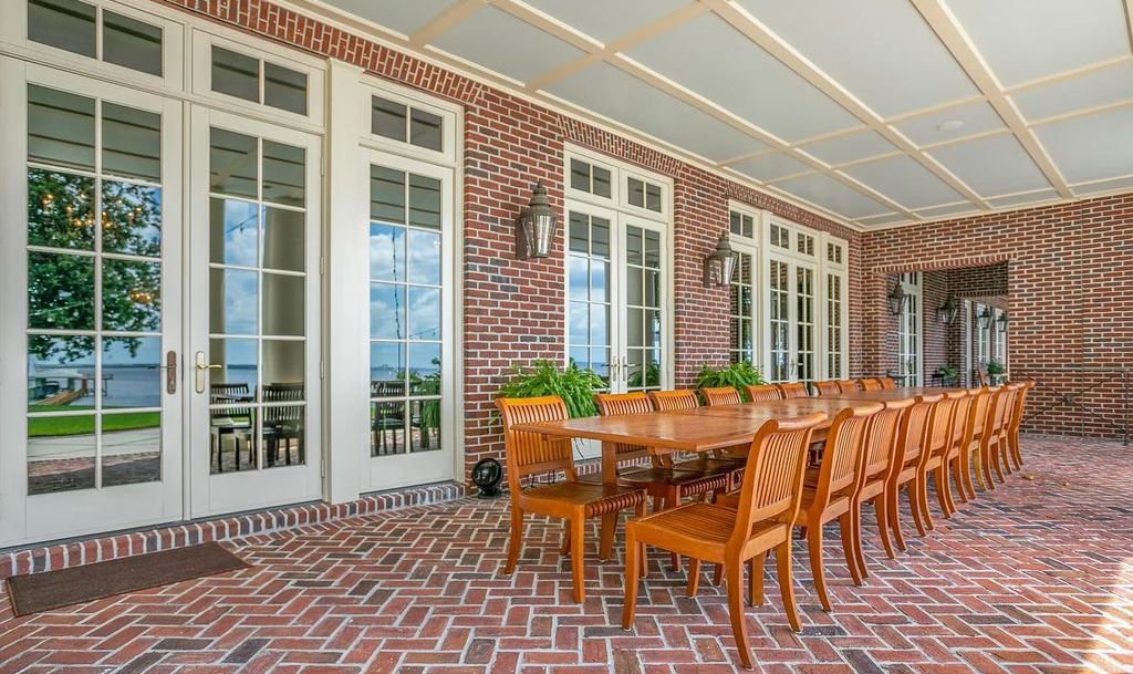 6222&6232 San Jose Boulevard W, Jacksonville, Florida, is the most gorgeous 3 story all brick riverfront estate home. It is rare to find a home on market with more than 3 acres situated on a high bluff lot spanning 190' of St Johns River frontage.