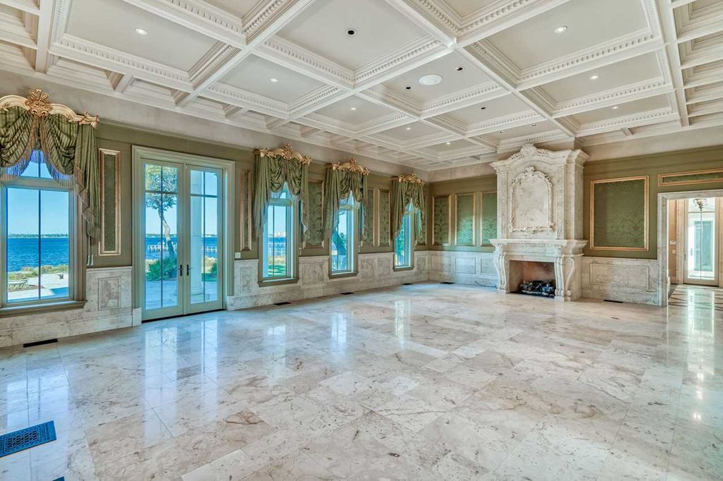 3730 Preserve Bay Boulevard, Panama City Beach, Florida, is built with Authentic Italian Design along the shores of the mesmerizing West Bay waters on the Northwest Florida Gulf Coast. Inspired by the classic Palladian villas of the Veneto in Italy, the Villa Chimera evokes an imperial aura.