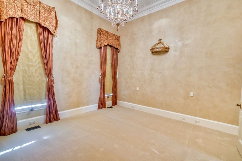 3730 Preserve Bay Boulevard, Panama City Beach, Florida, is built with Authentic Italian Design along the shores of the mesmerizing West Bay waters on the Northwest Florida Gulf Coast. Inspired by the classic Palladian villas of the Veneto in Italy, the Villa Chimera evokes an imperial aura.