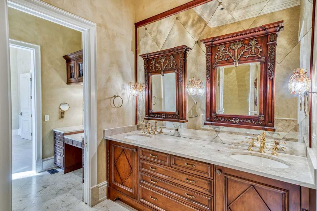 3730 Preserve Bay Boulevard, Panama City Beach, Florida, is built with Authentic Italian Design along the shores of the mesmerizing West Bay waters on the Northwest Florida Gulf Coast. Inspired by the classic Palladian villas of the Veneto in Italy, the Villa Chimera evokes an imperial aura.