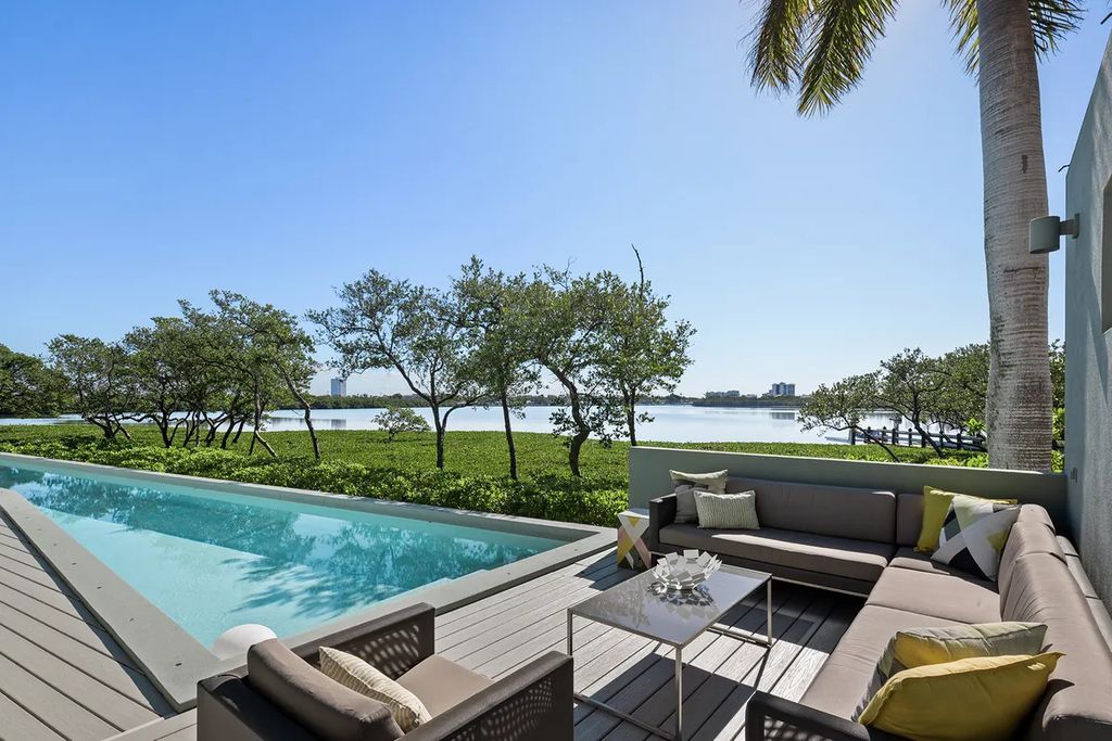 150 Morningside Drive, Sarasota, Florida is a stunning postmodern-style home was designed and built by the renowned architect Don Chapell showcasing the eclectic palette and materials of postmodernism, with an interplay of light and shadow that transforms each space.