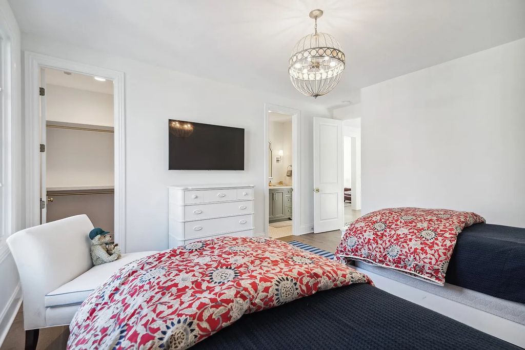 The Home in Nashville is a Gorgeous newer construction designed by P. Shea and built by Craftsman Residential, now available for sale. This home located at 4411B Soper Ave, Nashville, Tennessee