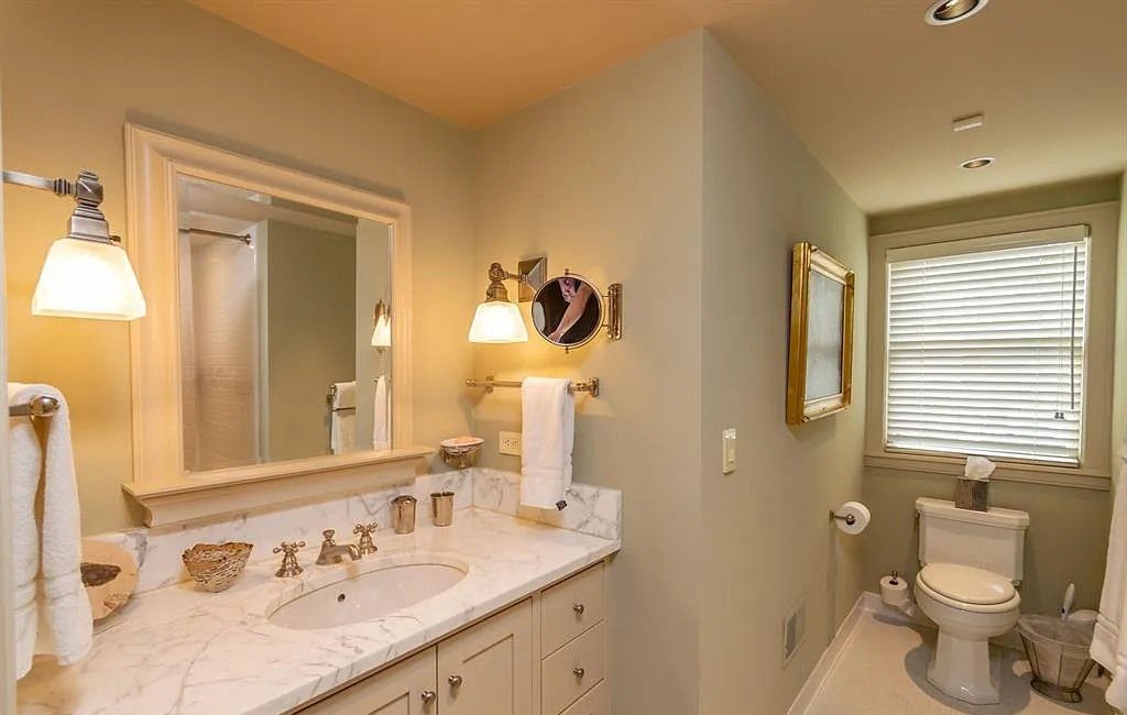 The Estate in Port Huron is a luxurious home filled with spacious natural light now available for sale. This home located at 3201 Conger St, Port Huron, Michigan; offering 04 bedrooms and 08 bathrooms with 5,294 square feet of living spaces. 