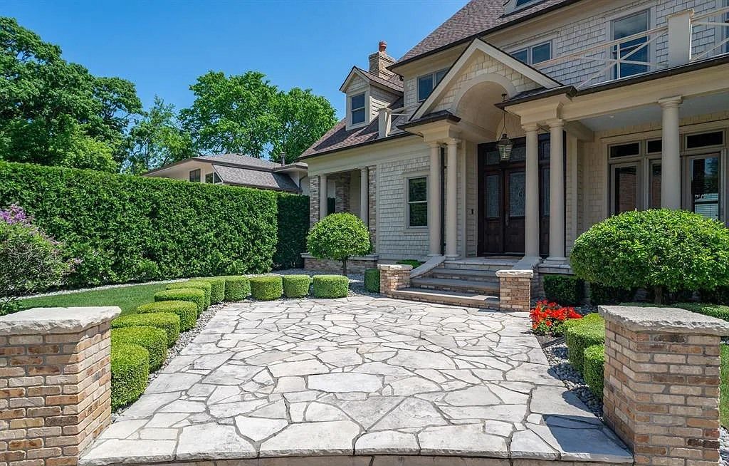 The Estate in Port Huron is a luxurious home filled with spacious natural light now available for sale. This home located at 3201 Conger St, Port Huron, Michigan; offering 04 bedrooms and 08 bathrooms with 5,294 square feet of living spaces. 