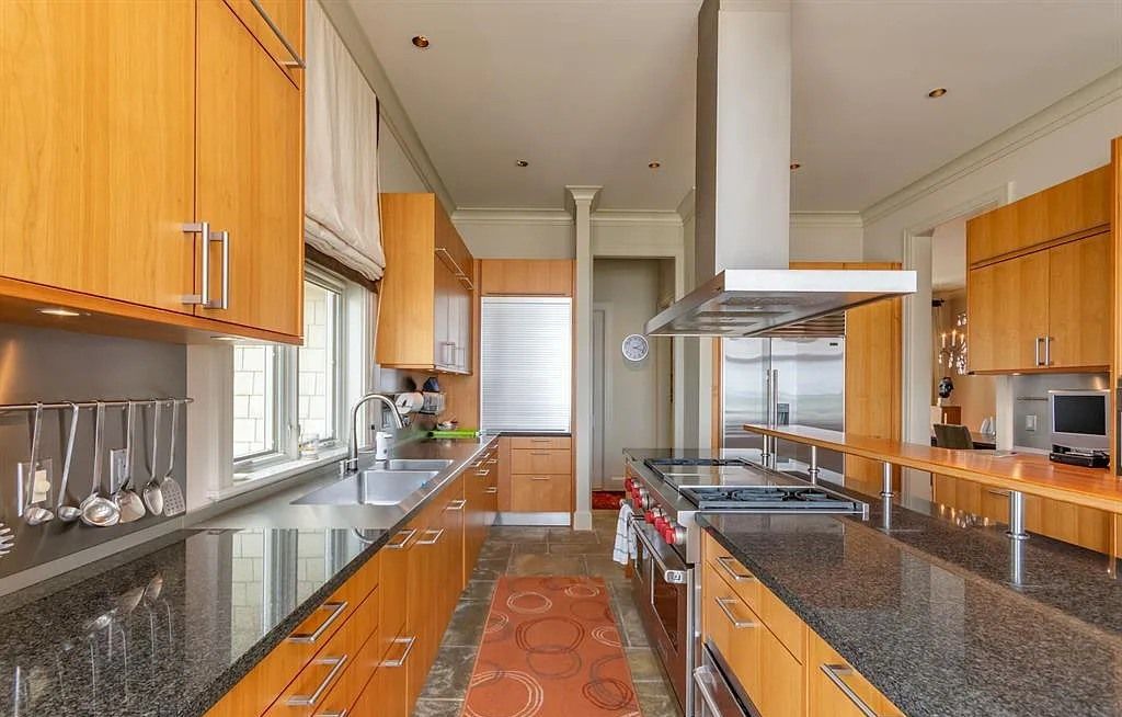 The Estate in Port Huron is a luxurious home filled with spacious natural light now available for sale. This home located at 3201 Conger St, Port Huron, Michigan; offering 04 bedrooms and 08 bathrooms with 5,294 square feet of living spaces. 
