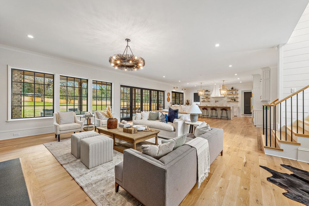 The Estate in Charlotte is a luxurious home showcasing stunning living spaces and amenities now available for sale. This home located at 6015 Lansing Dr, Charlotte, North Carolina; offering 05 bedrooms and 05 bathrooms with 5,712 square feet of living spaces.