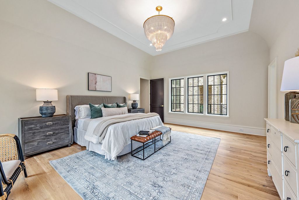 The Estate in Charlotte is a luxurious home showcasing stunning living spaces and amenities now available for sale. This home located at 6015 Lansing Dr, Charlotte, North Carolina; offering 05 bedrooms and 05 bathrooms with 5,712 square feet of living spaces.
