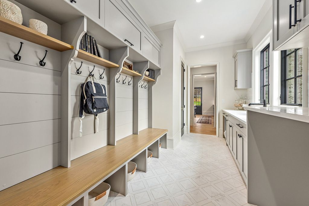 The Estate in Charlotte is a luxurious home showcasing stunning living spaces and amenities now available for sale. This home located at 6015 Lansing Dr, Charlotte, North Carolina; offering 05 bedrooms and 05 bathrooms with 5,712 square feet of living spaces.