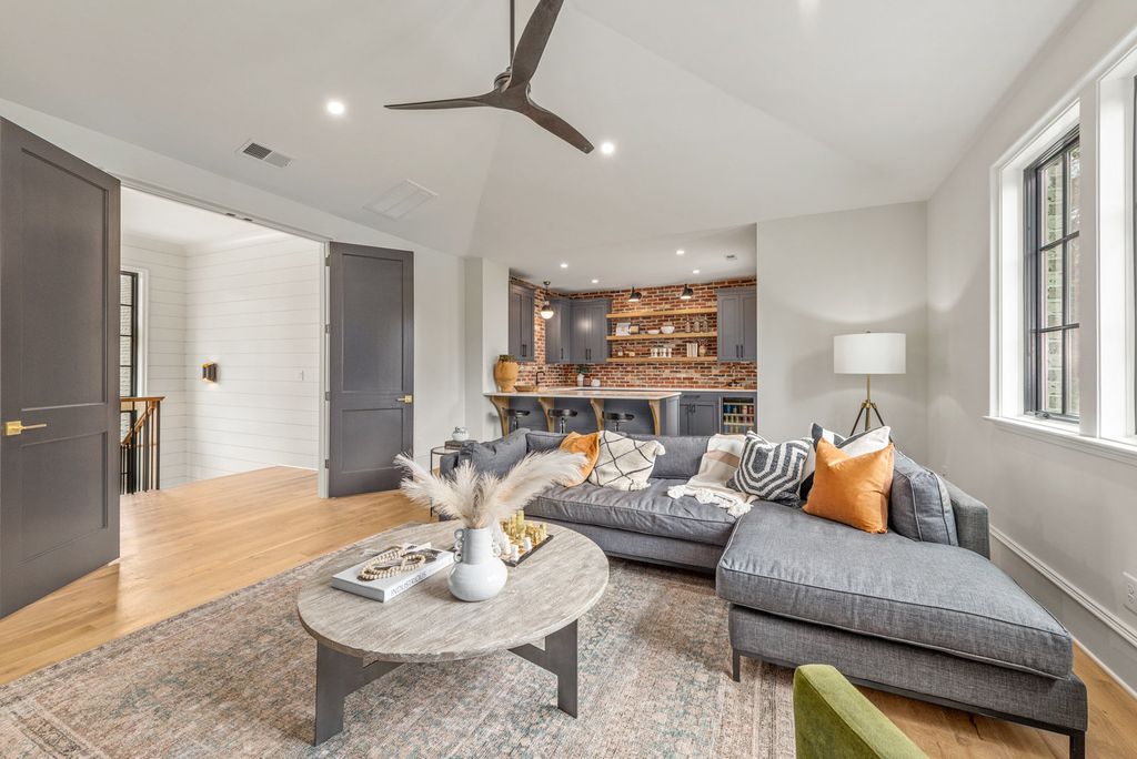The Estate in Charlotte is a luxurious home showcasing stunning living spaces and amenities now available for sale. This home located at 6015 Lansing Dr, Charlotte, North Carolina; offering 05 bedrooms and 05 bathrooms with 5,712 square feet of living spaces.