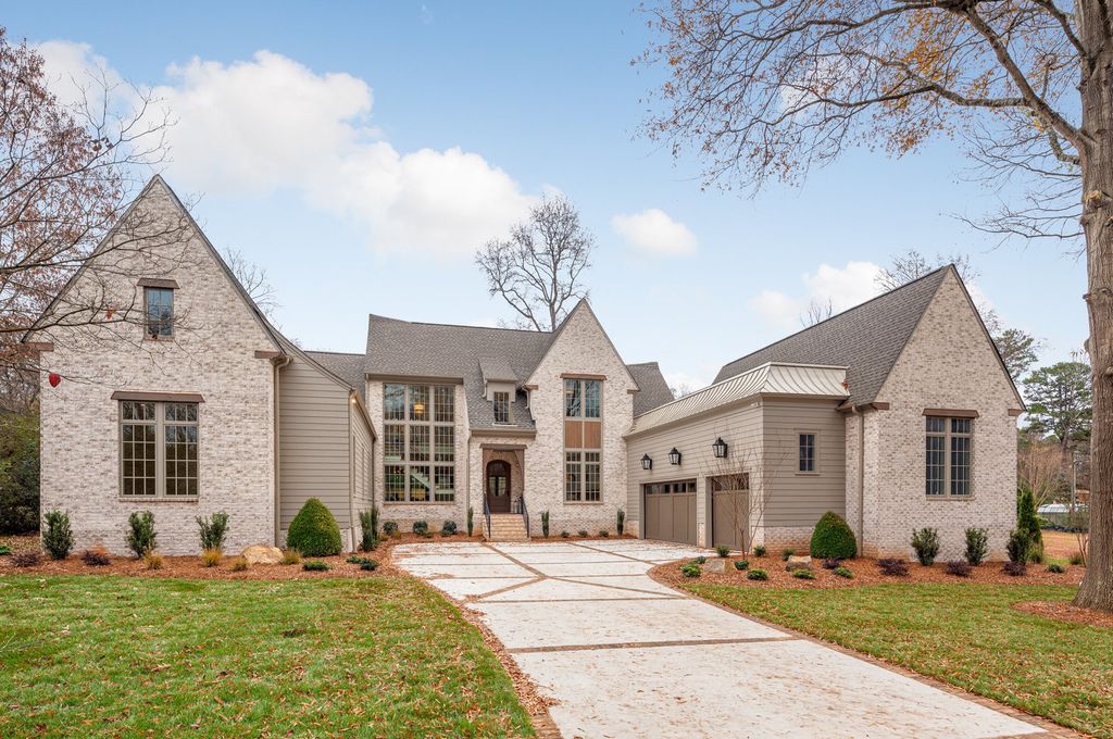 The Estate in Charlotte is a luxurious home showcasing stunning living spaces and amenities now available for sale. This home located at 6015 Lansing Dr, Charlotte, North Carolina; offering 05 bedrooms and 05 bathrooms with 5,712 square feet of living spaces.