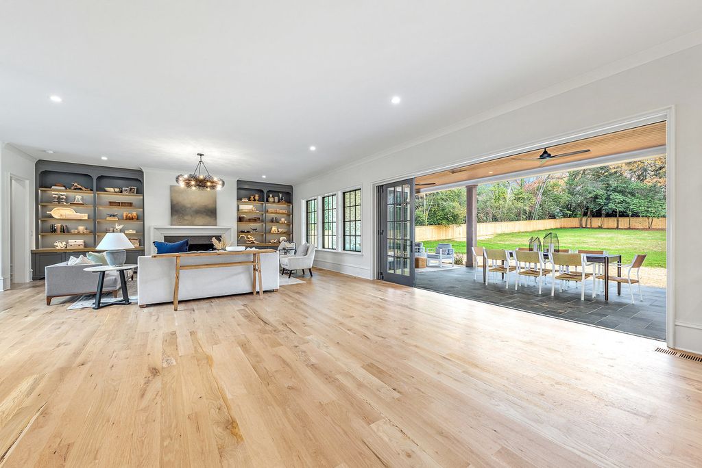 The Estate in Charlotte is a luxurious home showcasing stunning living spaces and amenities now available for sale. This home located at 6015 Lansing Dr, Charlotte, North Carolina; offering 05 bedrooms and 05 bathrooms with 5,712 square feet of living spaces.
