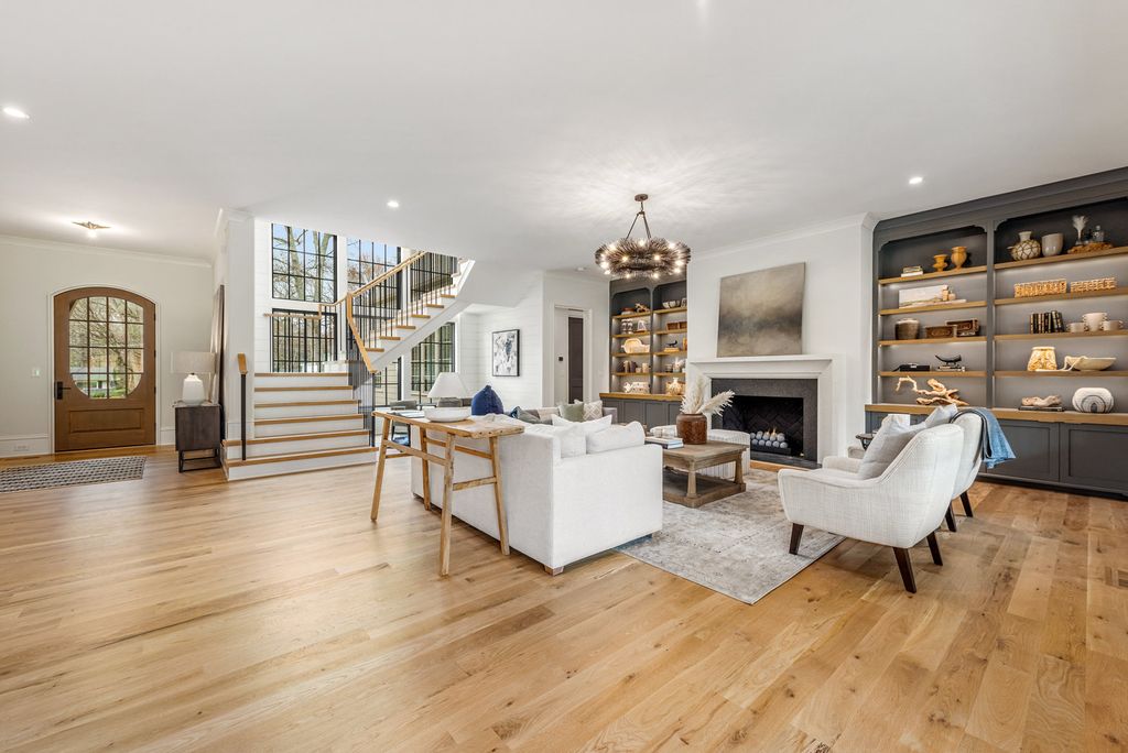The Estate in Charlotte is a luxurious home showcasing stunning living spaces and amenities now available for sale. This home located at 6015 Lansing Dr, Charlotte, North Carolina; offering 05 bedrooms and 05 bathrooms with 5,712 square feet of living spaces.