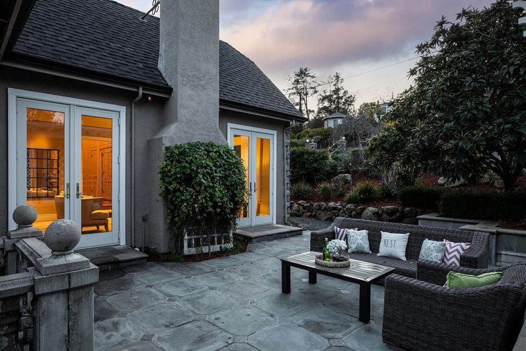 16050 Viewfield Road, Monte Sereno, California is an incredible property on 1.4 usable acres just a few short blocks to vibrant downtown Los Gatos boasting grand semi-circular staircase and vaulted ceilings, park-like back yard, 800 bottle wine cellar, and more.